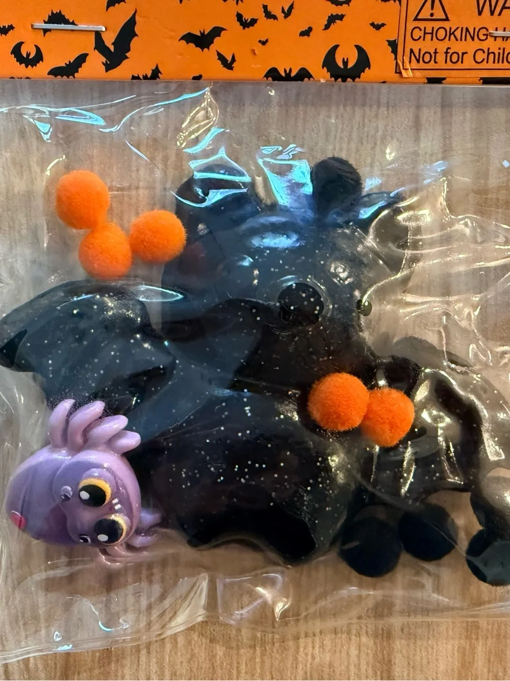 🔥 Zorbitz Black Squishy Bat 🖤